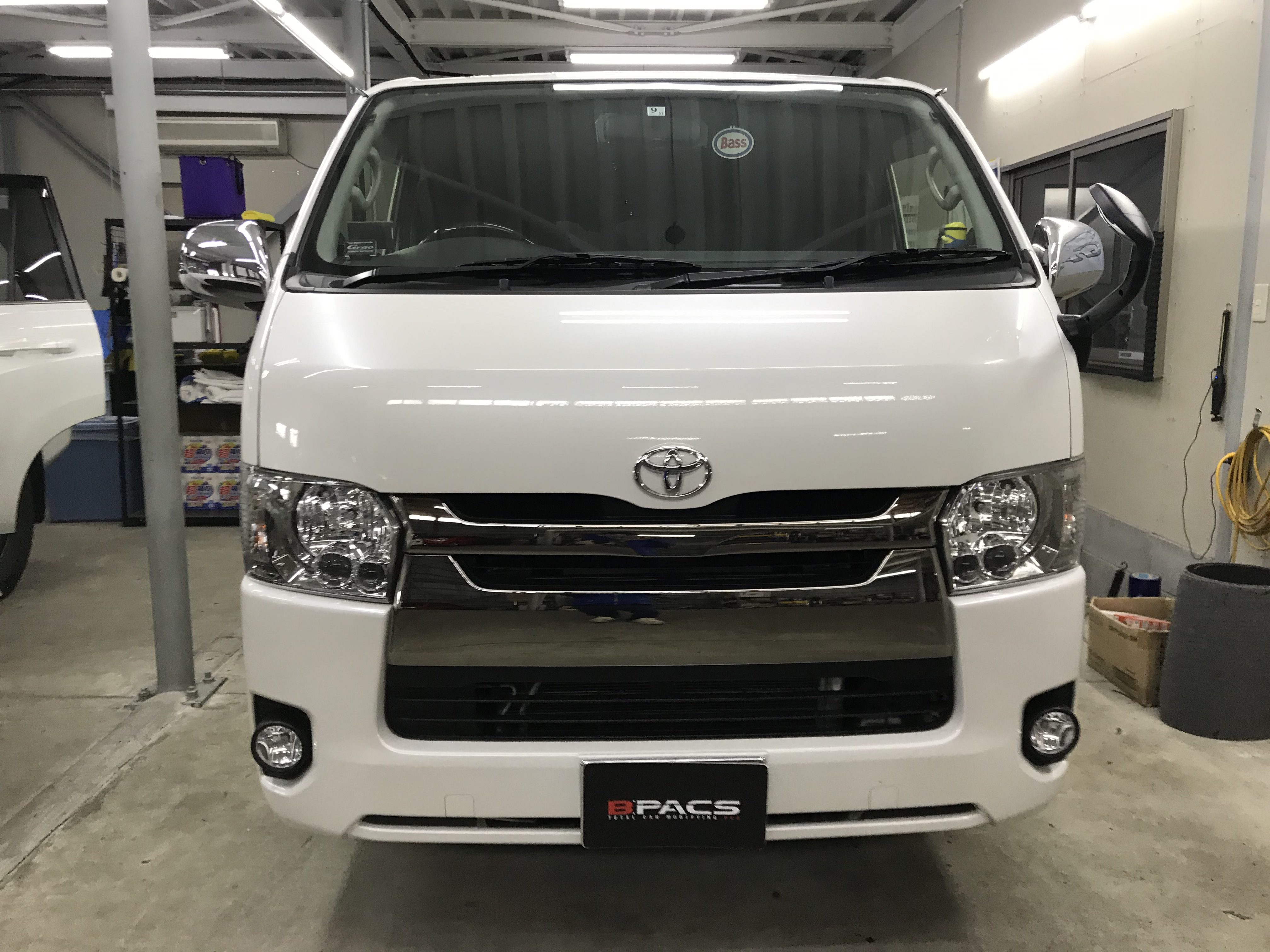 ハイエースのフォグランプをLED化 BPACS STAFF BLOG ハイエースのフォグランプをLED化 BPACS STAFF BLOG