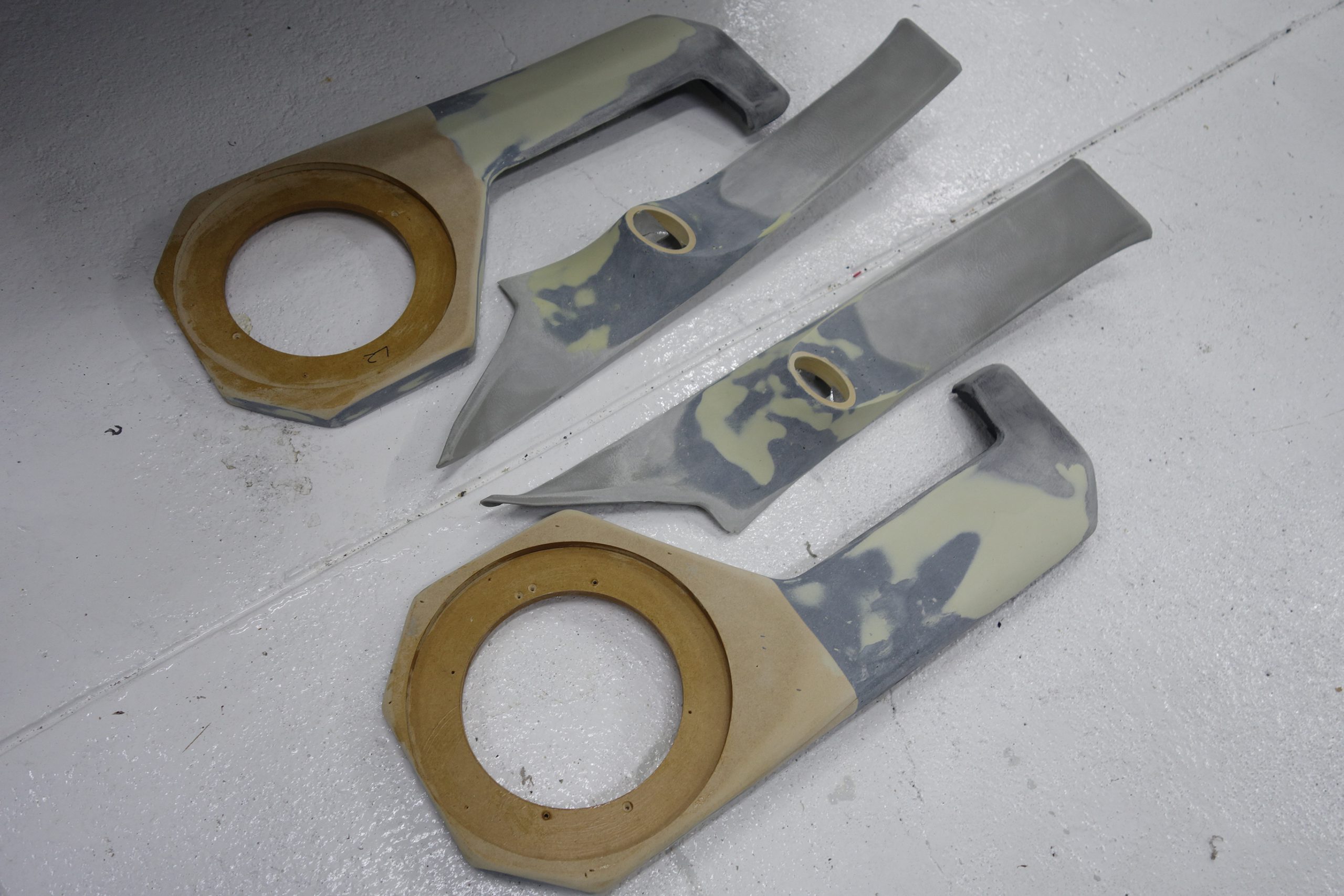 スズキ・ジムニーにHELIXサウンドを投入！！ジムニーらしからぬ図太い