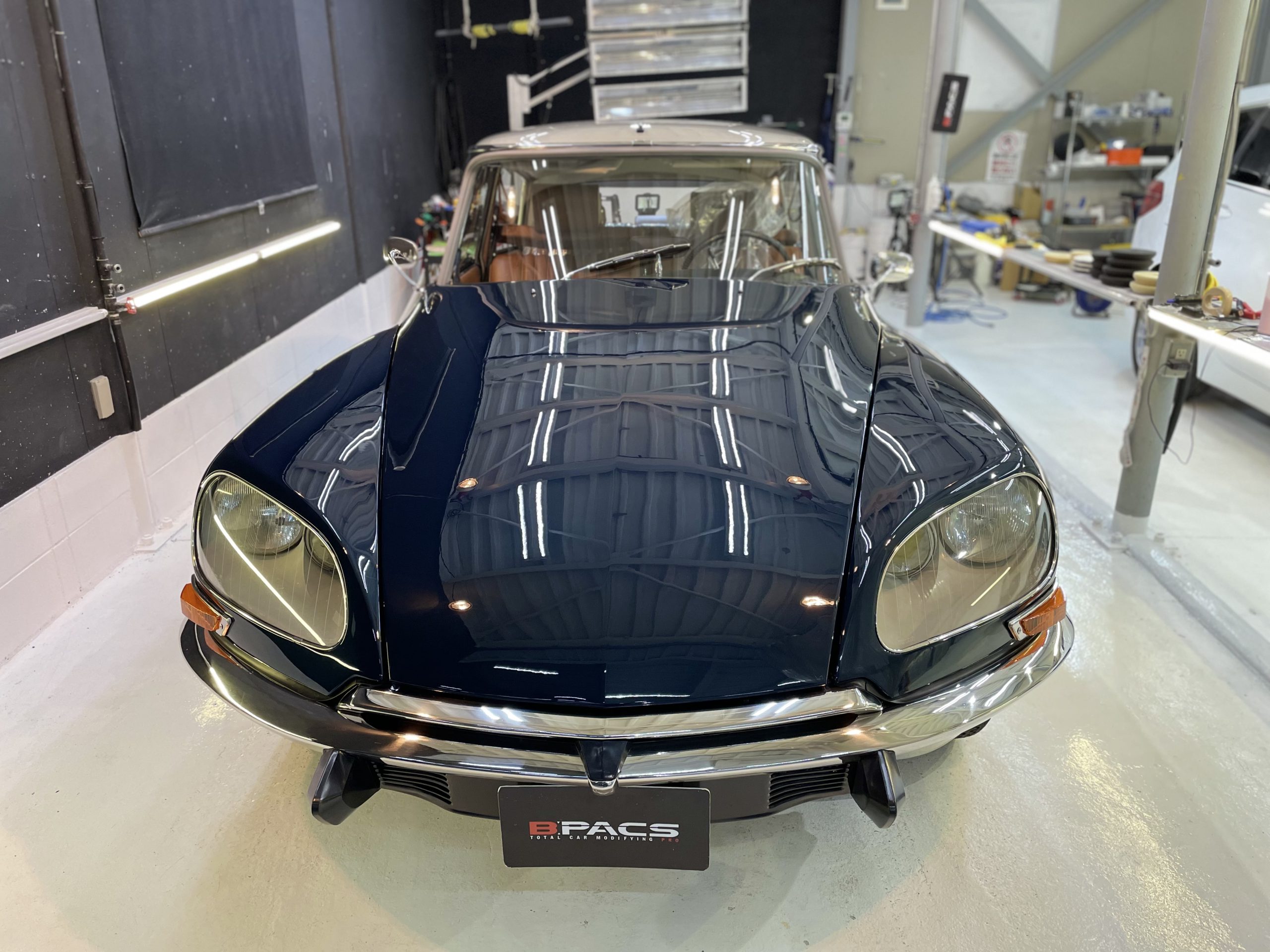 クラシック・シトロエン「DS21] D-PRO TYPE-RE鋼施工 | B-PACS STAFF BLOG