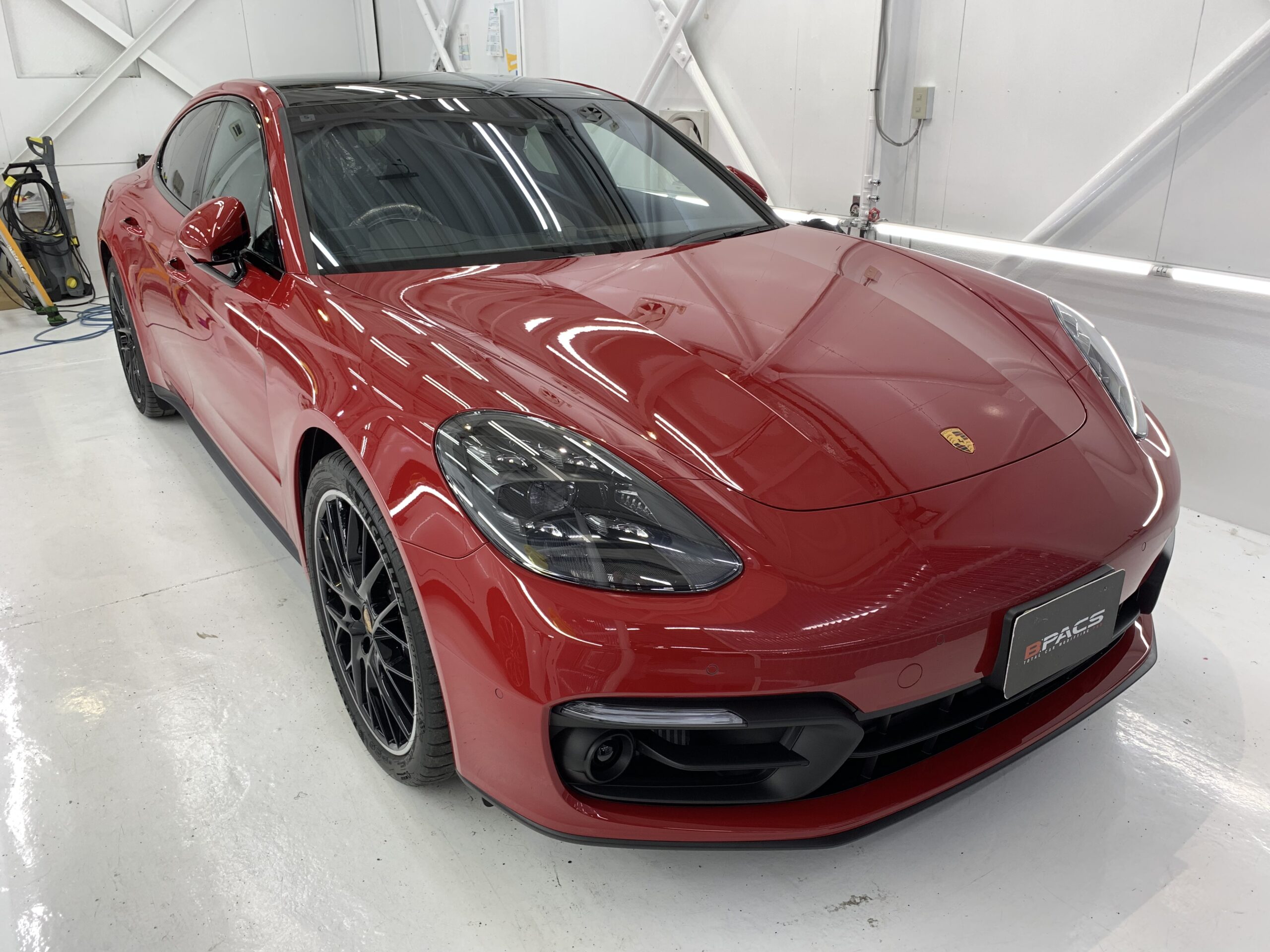 ポルシェ パナメーラ / GTECHNIQ CRYSTAL SERUM BLACK施工 | B-PACS