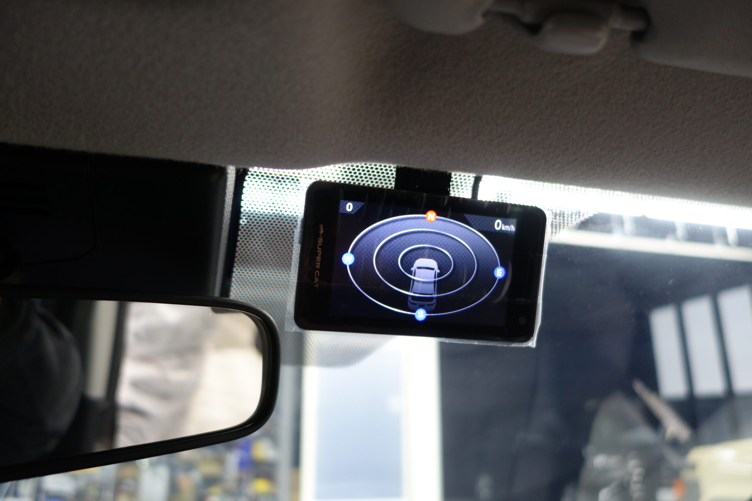 トヨタ・シエンタに最新取締り機！完全対応！！ユピテルSuper Cat