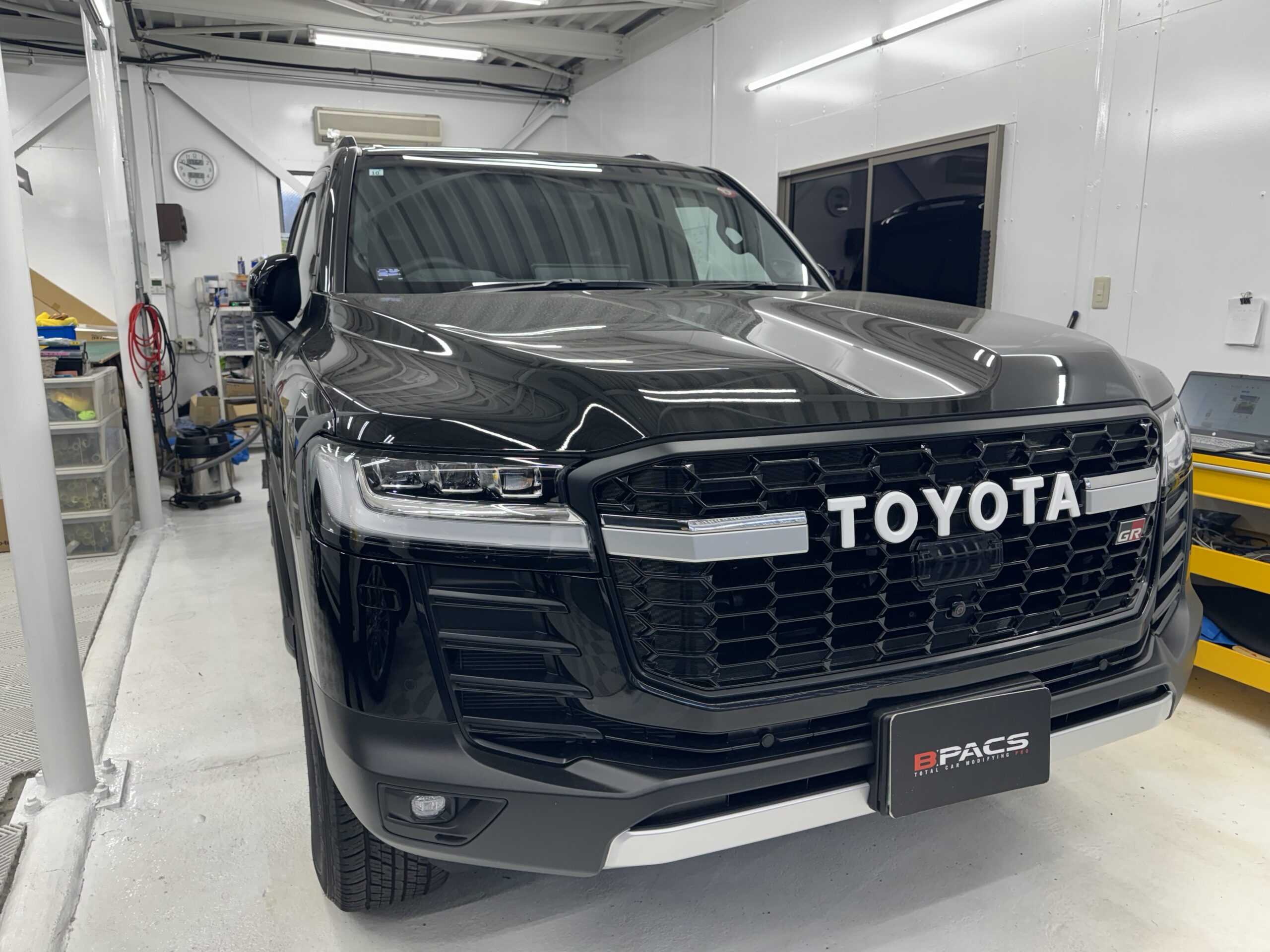 ランドクルーザーは歴代被害に遭っています。車両を購入したらまず盗難