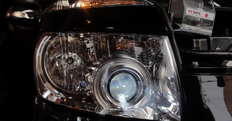 ヴォクシー：TUGEL HID(6000k)