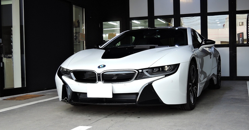 i8